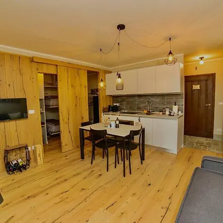 Ampia Terrazza 2min Da Sestriere Apartmán